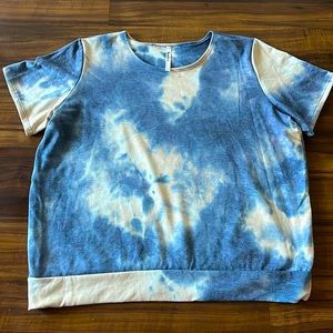 Brand: acting pro
Size: L
Never worn